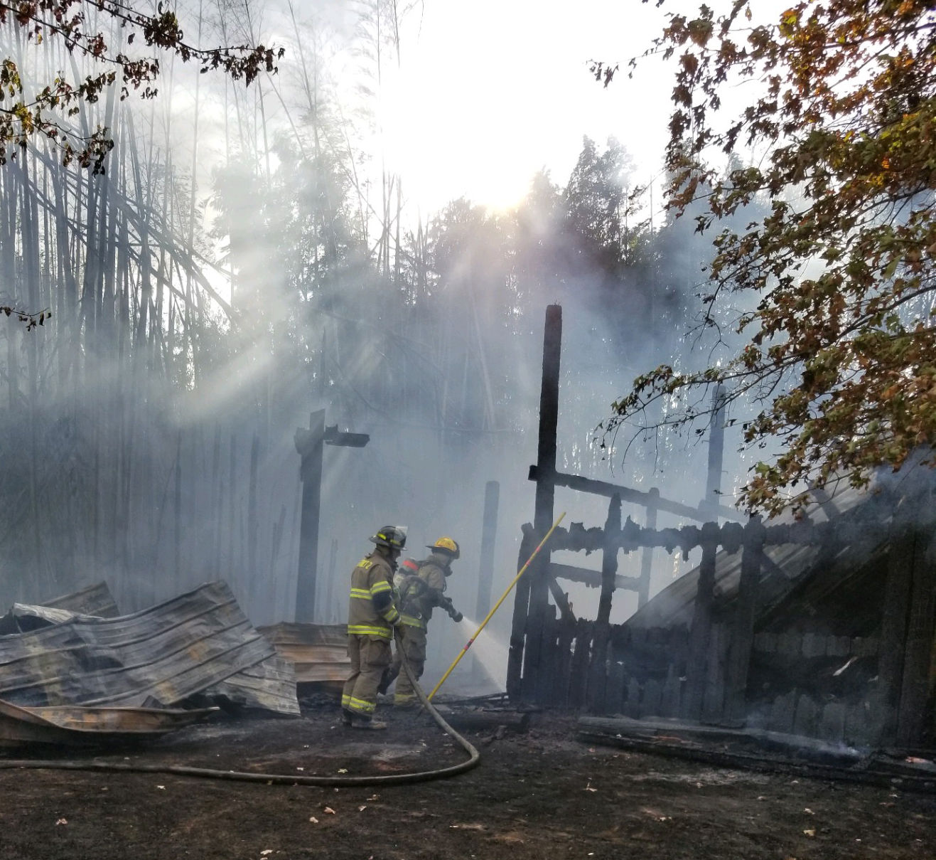Barn fire in Niota